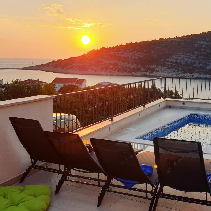 Villa Diomedes With The Sea View And The Pool