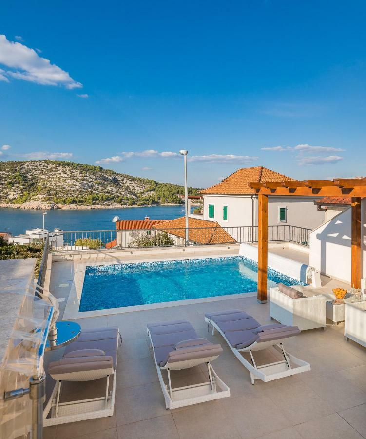 Villa Diomedes With The Sea View And The Pool