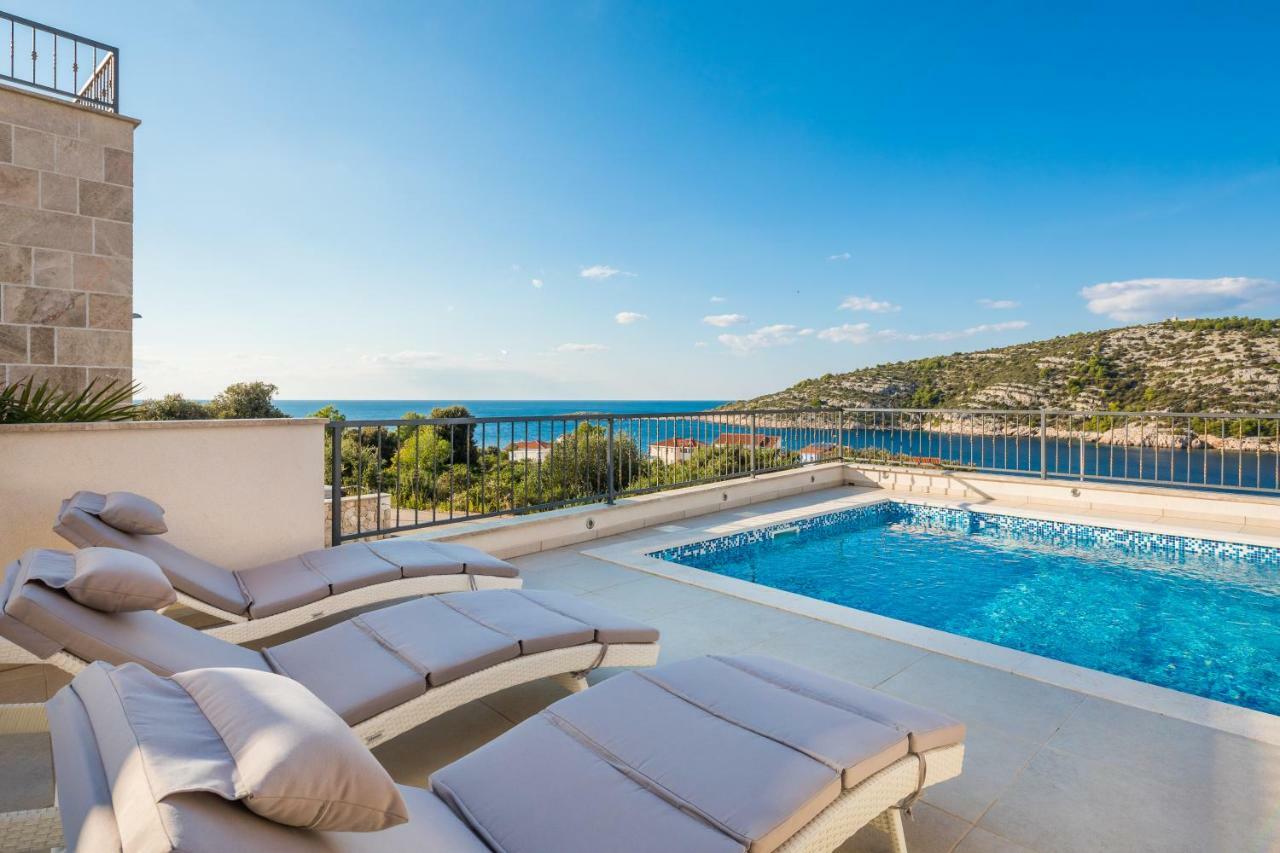 Diomedes With The Sea View And The Pool Villa *