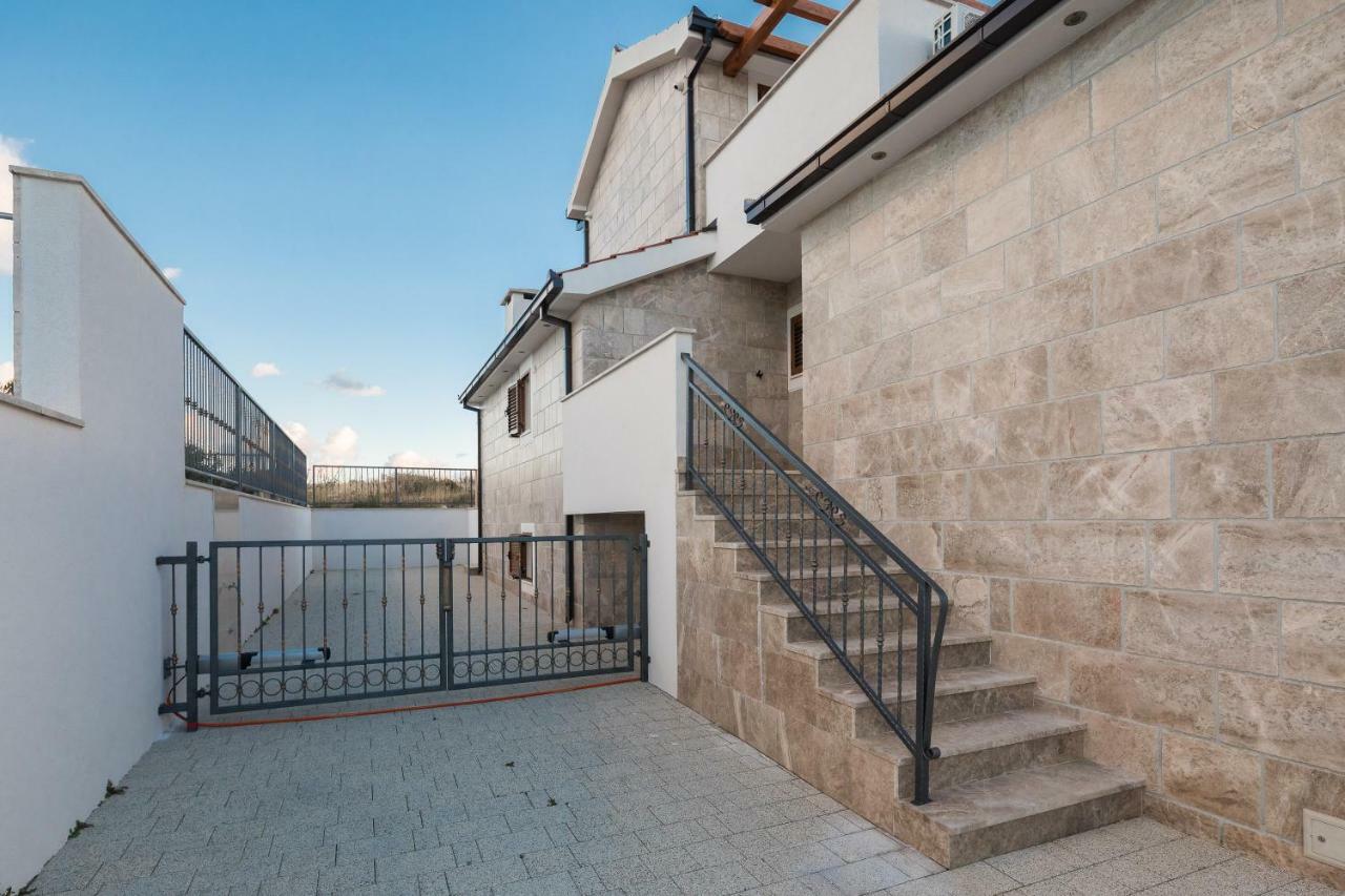 Villa Diomedes With The Sea View And The Pool *