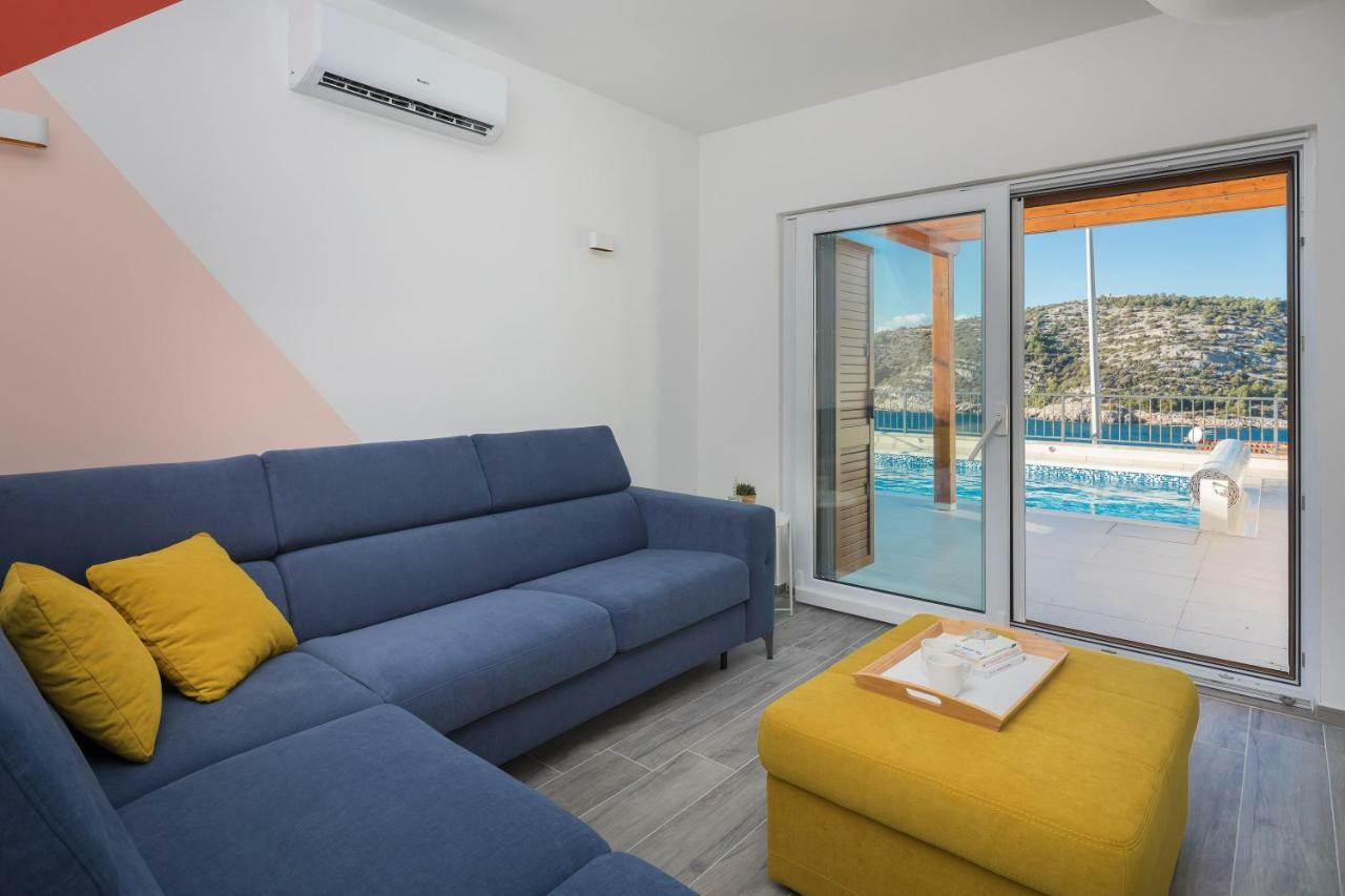 Villa Diomedes With The Sea View And The Pool
