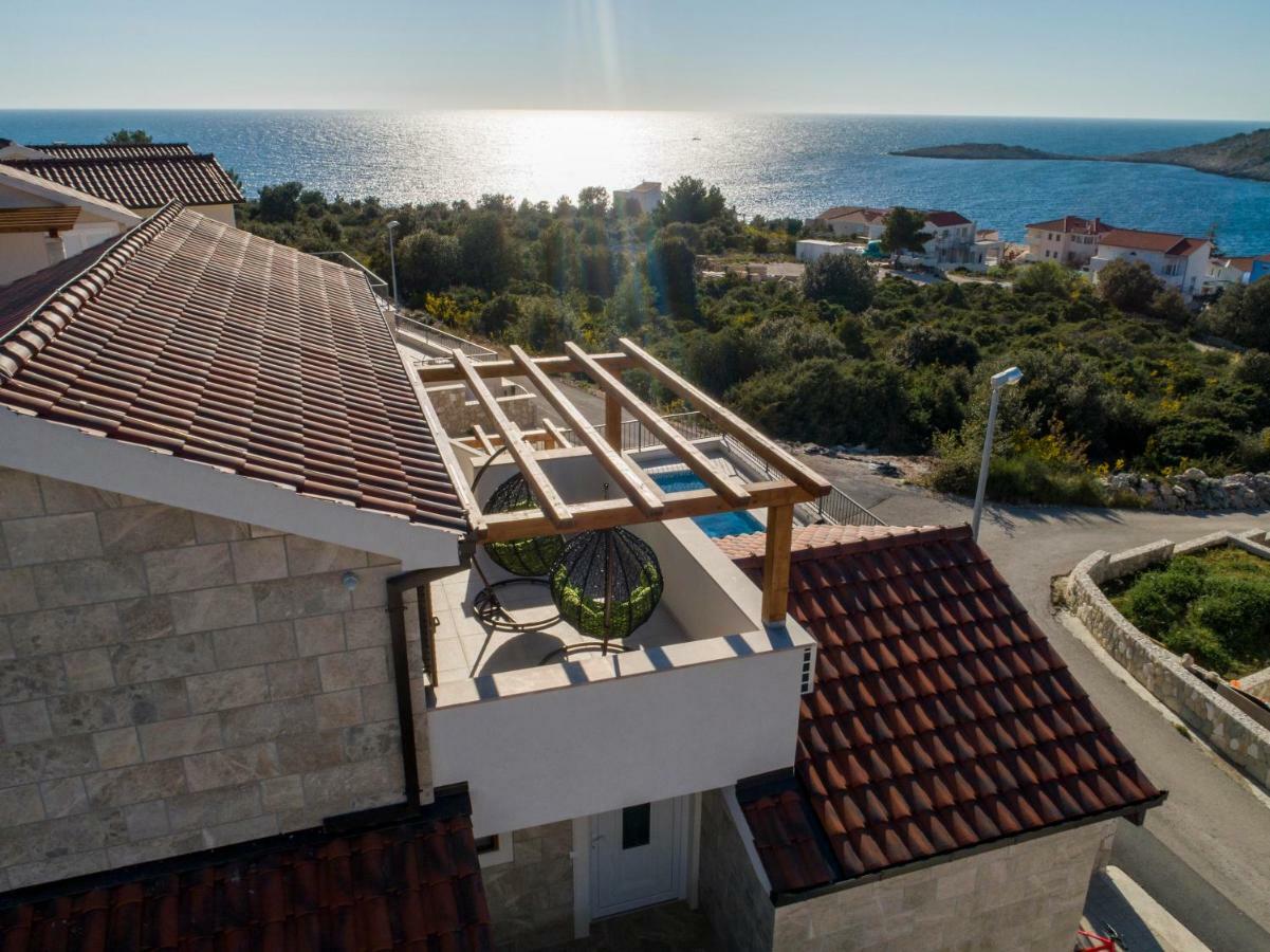 Diomedes With The Sea View And The Pool *