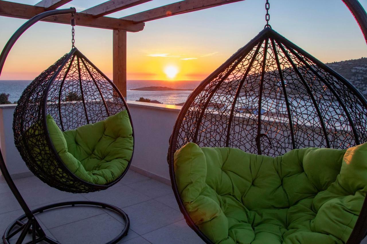 Diomedes With The Sea View And The Pool *